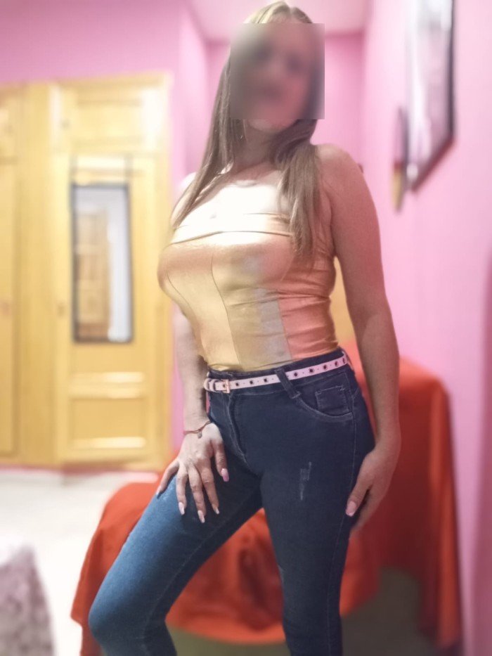 NICOLE en Alcázar de San Juan — foto 2